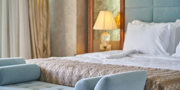 Adeus, hotéis tradicionais: chegou ao Brasil uma nova forma barata de se hospedar em caixas gigantes