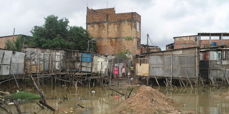Mais de 90% dos brasileiros que moram nessa região devem ficar em alerta máximo para alagamentos