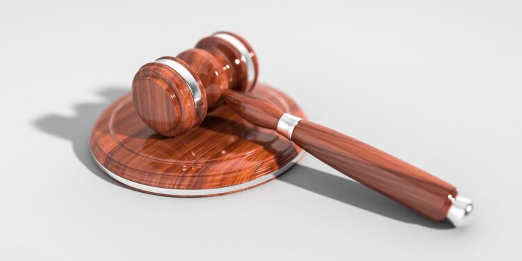 Conheça os limites legais para exercer funções fora do seu cargo