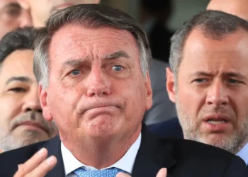 Nada de luxo: brasileiros se surpreendem ao ver o que Bolsonaro está comendo na prisão