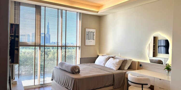 Limpe o ventilador de teto sem sujar a casa de poeira e sem toalha úmida