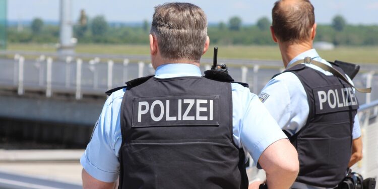 Família de assaltante morto por PM pode receber R$ 900 mil do governo