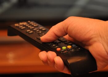 Streamings piratas tinham mais usuários que a Claro e Sky juntas