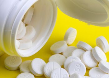 Suplementos alimentares de duas marcas são retirados do mercado após determinação da Anvisa