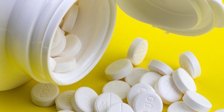 Suplementos alimentares de duas marcas são retirados do mercado após determinação da Anvisa