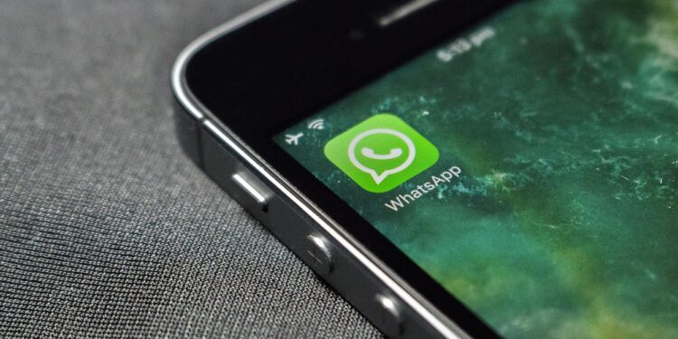 WhatsApp deixa milhares de usuários sem acesso após bloqueio de contas