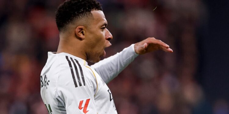 Após 1 ano da ida ao Real Madrid, PSG prepara pagamento de R$ 389 milhões para Mbappé