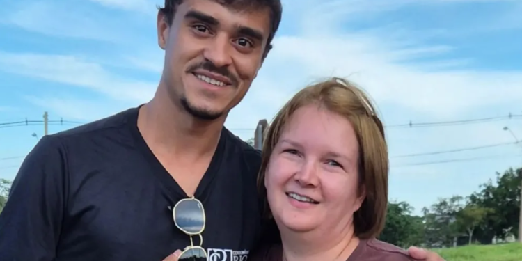 Elize Matsunaga surpreende ao fazer pedido incomum em encontro com fã