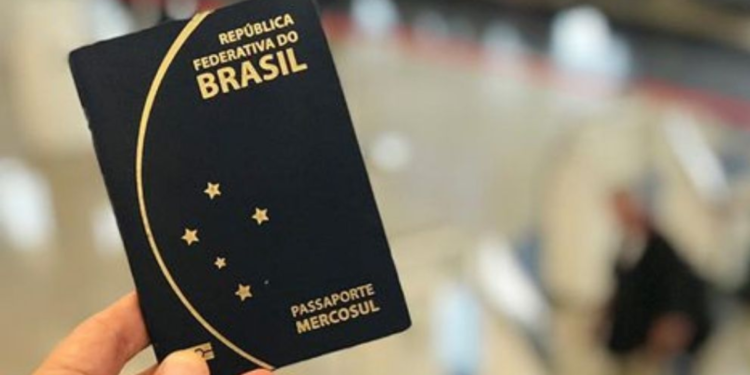 Essa é a forma mais fácil de morar legalmente no exterior, sem precisar de trabalho, intercâmbio ou cidadania