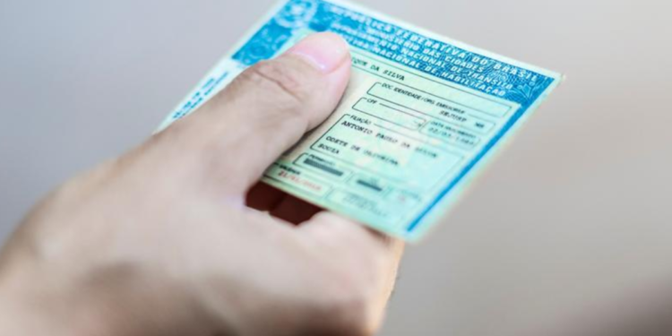 Para tirar a CNH em 2026, alunos terão que passar por novo teste