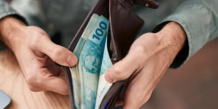 Prepare o bolso: item essencial para qualquer brasileiro pode ficar ainda mais caro já no início de 2026