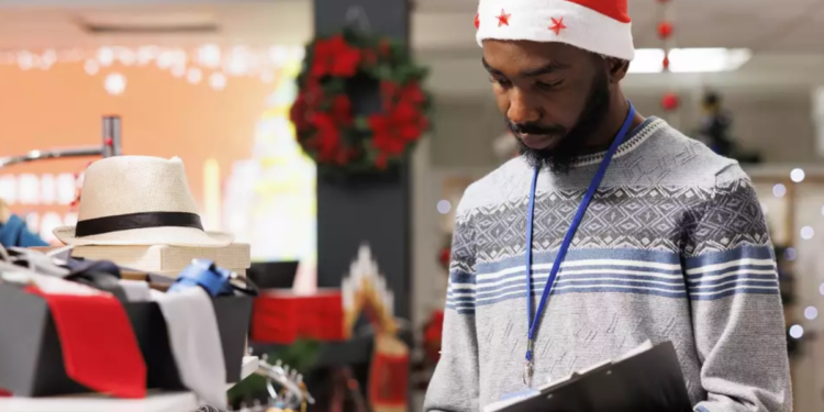 Trabalhar no Natal pode garantir 2 benefícios exclusivos do Governo