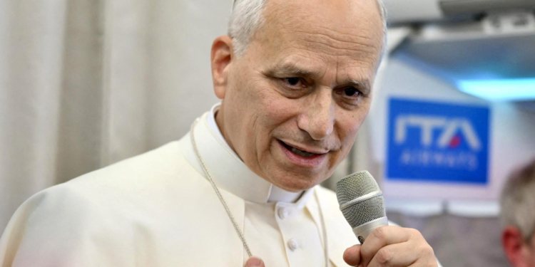 Vaticano bate o martelo em votação e confirma que mulheres estão proibidas de fazer isso