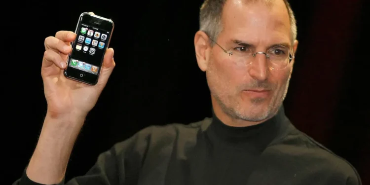 Steve Jobs mostrou que substituir “desculpe” por outra palavra aumenta sua inteligência emocional