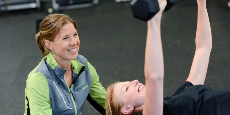 Smart Fit anuncia mensalidade gratuita para adolescentes com até 18 anos