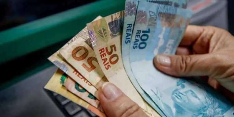12 milhões de brasileiros vão receber bolada em dinheiro, após a falência desta empresa