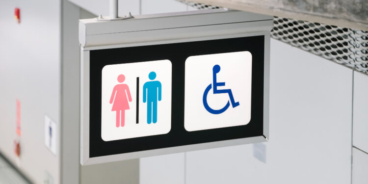 Nova lei proíbe banheiros unissex e quem mantiver receberá multa de R$ 10.000,00