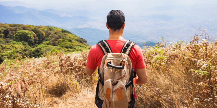 Nem trilha nem rapel: a atividade que está ganhando espaço entre aventureiros no Brasil