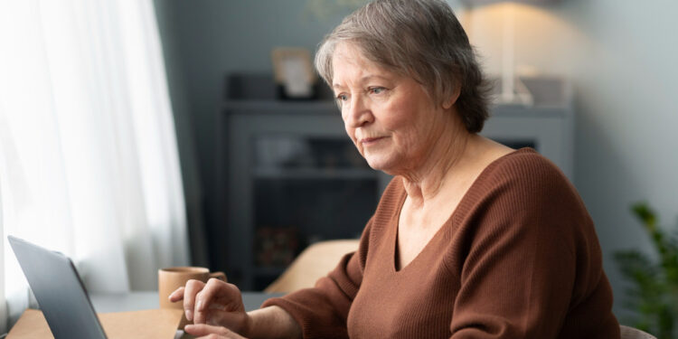 Nova lei pode aumentar a aposentadoria de idosos que continuam trabalhando