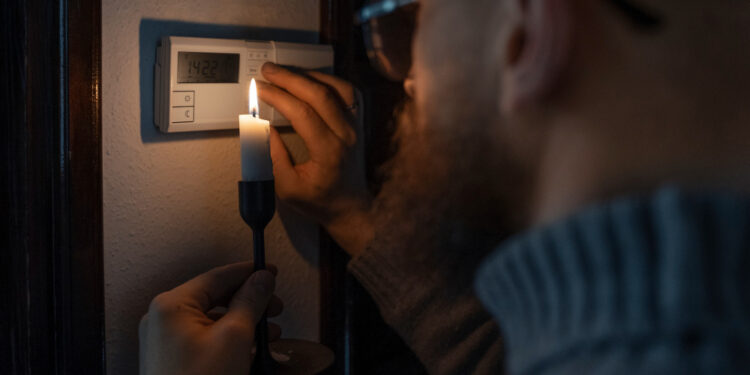 Por conta das fortes tempestades, mais de 1 milhão de pessoas ficam sem energia em todo esse país