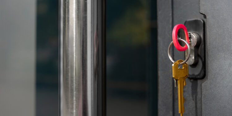 Cuidado: bandidos estão notando esses padrões antes de assaltar casas