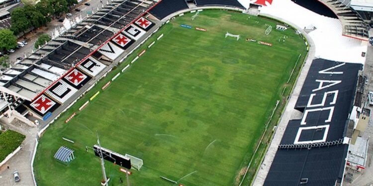 Melhor jogador do Vasco nos últimos anos trocou São Januário pelo rubro-negro em negócio de R$ 217 milhões