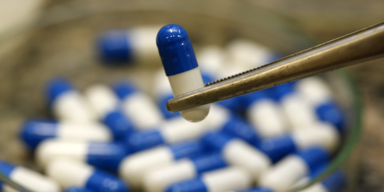 Anvisa surpreende e barra a venda de suplemento em cápsulas