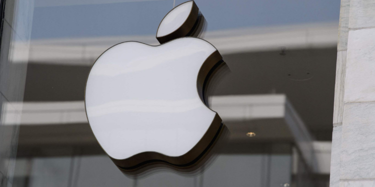 Apple investe R$ 10 bilhões e compra nova tecnologia de Inteligência Artificial