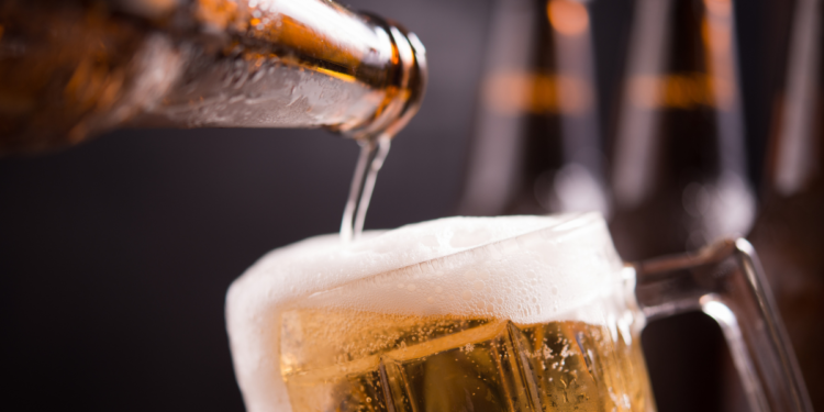 Cerveja número 1 no Brasil ganha prêmio de mais valiosa do planeta