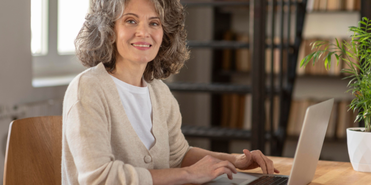 Governo garante aposentadoria antecipada para quem atuar em uma dessas 7 profissões