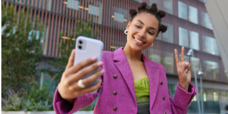 Influenciador digital que fizer publicidade enganosa agora terá que pagar indenização a seguidores