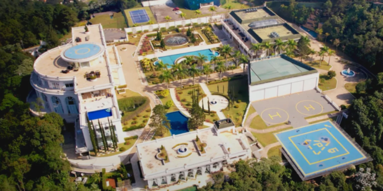 Mansão avaliada em R$ 1 bilhão no Brasil é 3 vezes maior que a Casa Branca