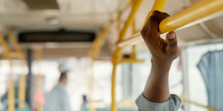 Se essa de lei for aprovada, a passagem de ônibus será gratuita para todos os brasileiros