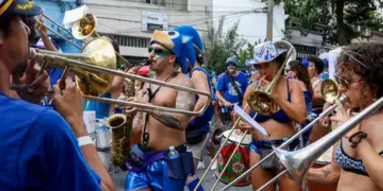 Se essa lei for aprovada, shows com músicas serão proibidos no Carnaval 2026