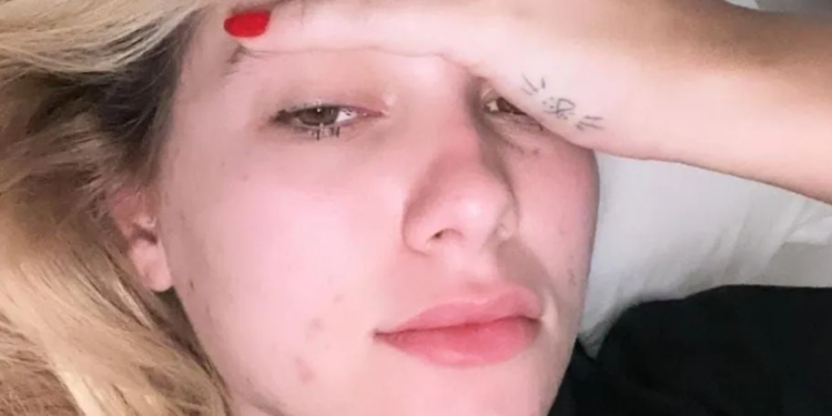 Virginia é pega de surpresa e fica presa em país na Ásia