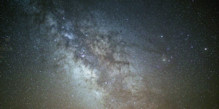 Mensagem do espaço chega à Terra e NASA confirma: não foi via rádio ou satélite