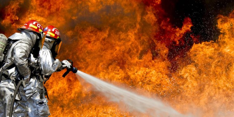 Autoridades alertam para possível tragédia e orientam moradores deste lugar a deixarem suas casas