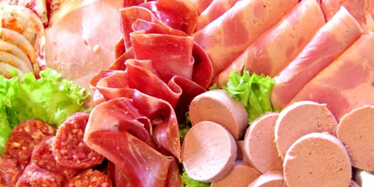 Presunto recebe nova classificação e passa a ser tão perigoso quanto o cigarro, segundo a OMS