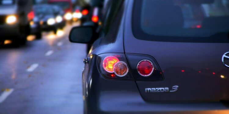 Carros serão revisados um a um e quem não tiver este item de segurança será multado