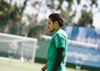 Fim de uma era: Abel Ferreira dá adeus emocionante no Palmeiras