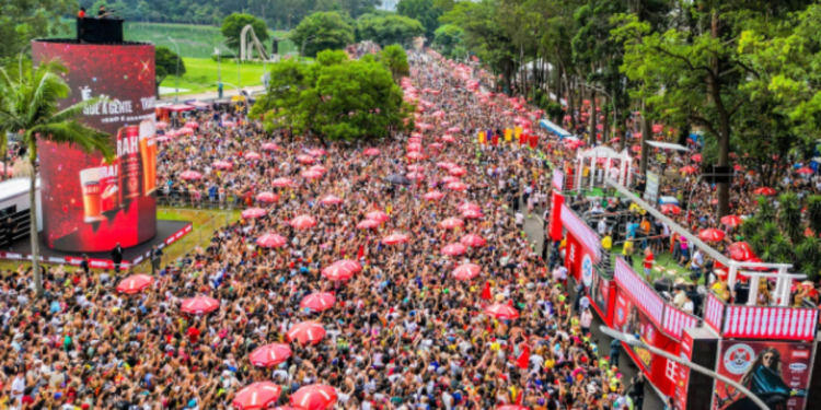 Abre e fecha do Carnaval: veja os serviços essenciais que serão interrompidos no feriado em São Paulo