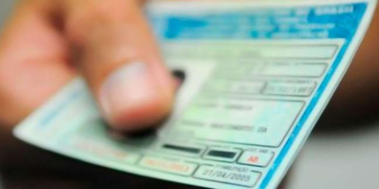 Adeus CNH: por esta infração grave, podem tomar sua carteira e o carro