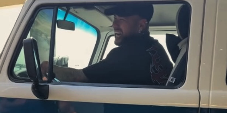 Aparentemente simples, Kombi de Neymar vale uma fortuna inimaginável; saiba o preço