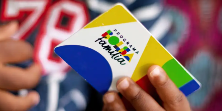 Beneficiários que não atualizarem dados do Bolsa Família podem ter pagamento bloqueado em 2026