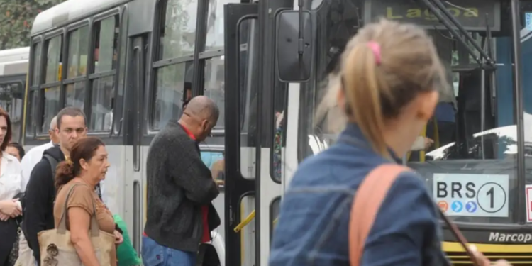Brasileiros foram alertados sobre passagem de ônibus custando R$ 8,50