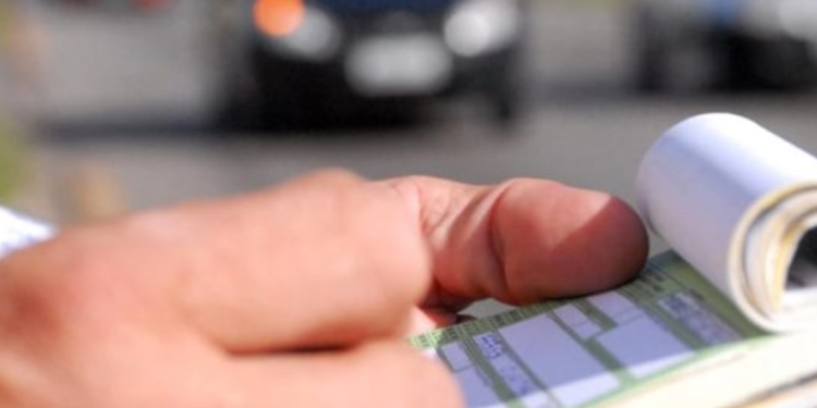 Brasileiros recorrem à Justiça e encontram caminho para cancelar multas de trânsito