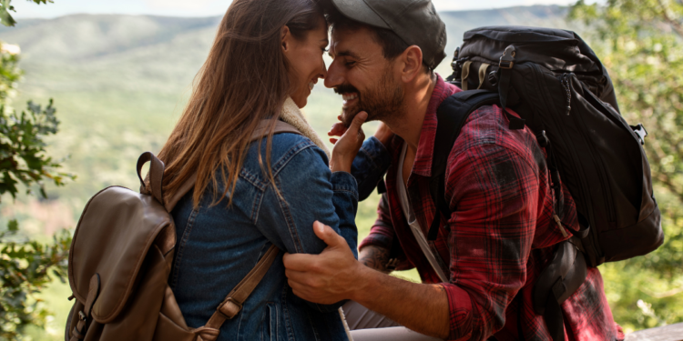 Casais amam: o refúgio romântico com chalés de conto de fadas e vistas inacreditáveis