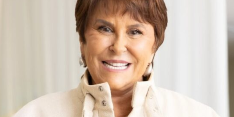 Como se consultar com Márcia Senstiva, a vidente mais famosa do Brasil? Veja os valores