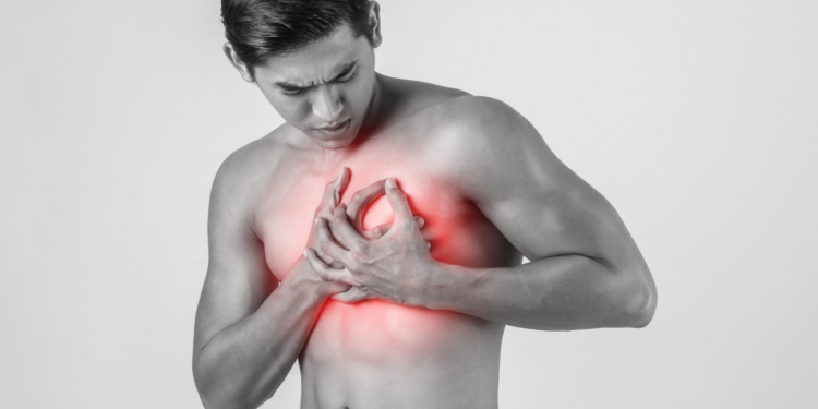 Médicos alertam para 2 hábitos comuns que podem entupir os vasos sanguíneos