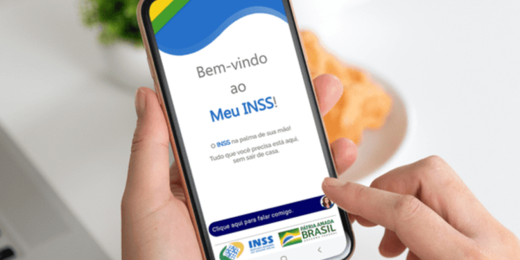 Prazo para aposentados resgatarem descontos indevidos do INSS termina em março